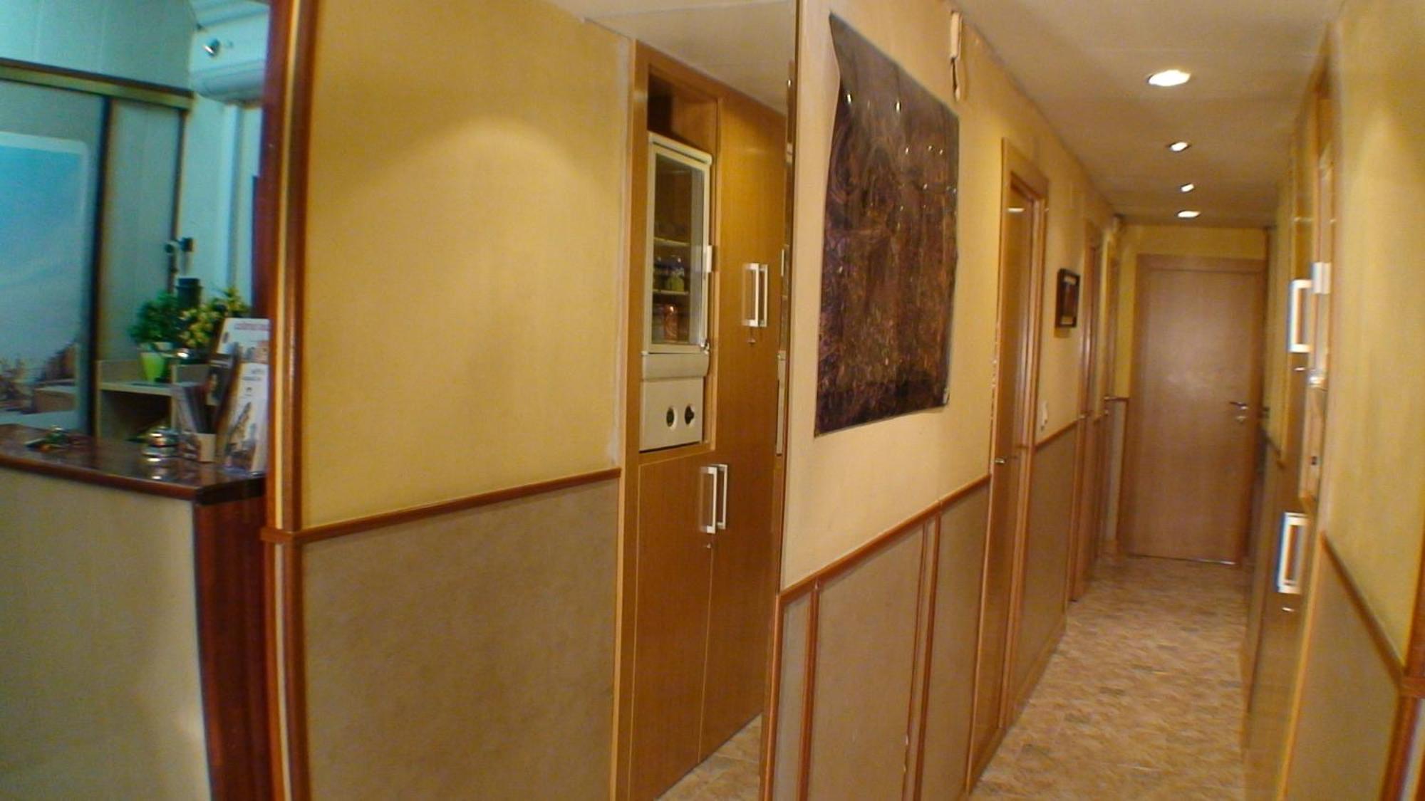 Hostal El Carmen Сарагоса Экстерьер фото