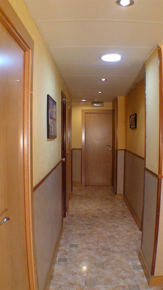 Hostal El Carmen Сарагоса Экстерьер фото